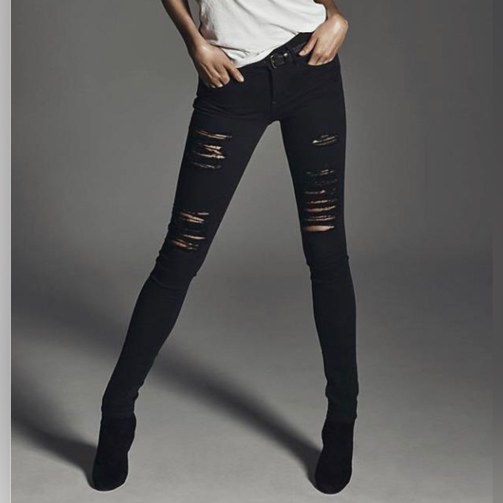 NWOT Express Mid Rise Distressed Skinny Jeans